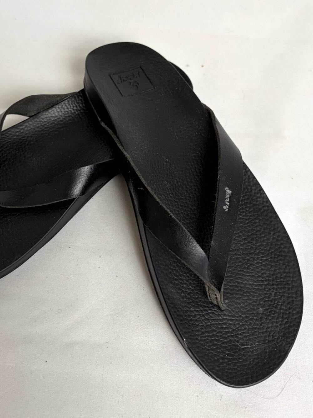 Leather Reef Thong Sandals